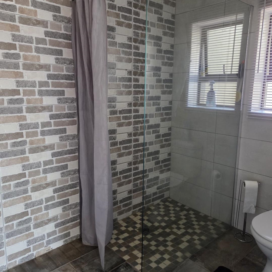 4 Bedroom Property for Sale in Tulisa Park Gauteng