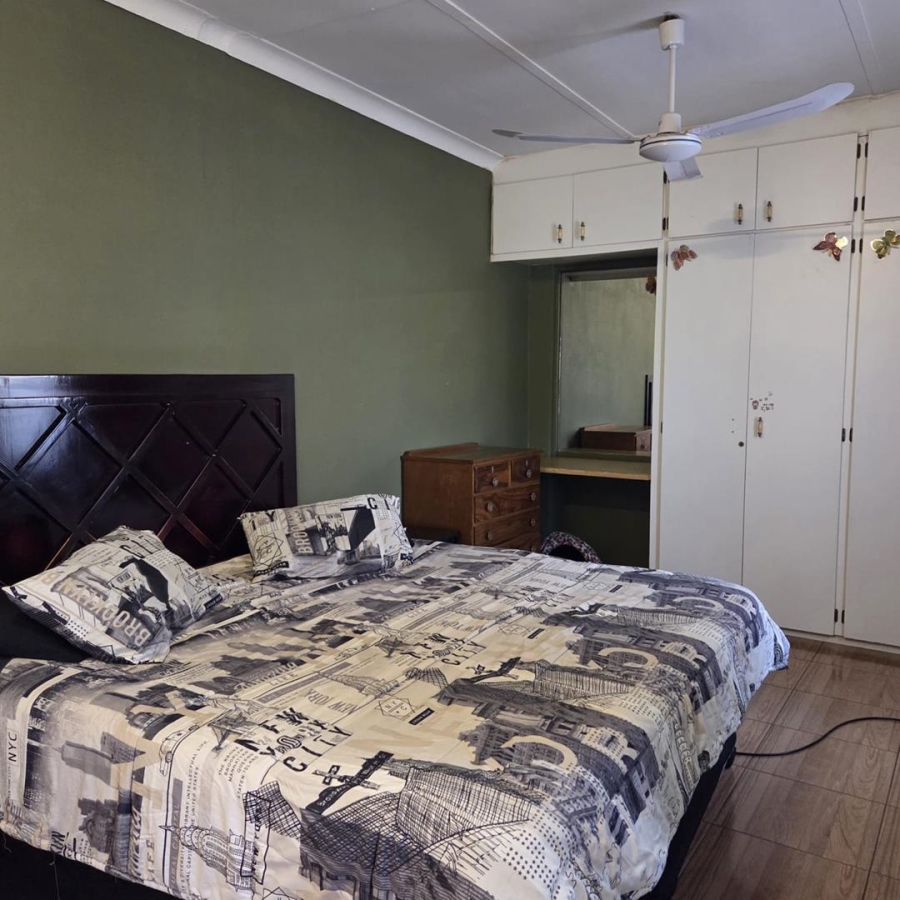 4 Bedroom Property for Sale in Tulisa Park Gauteng