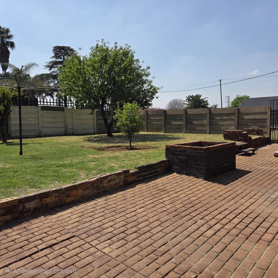 4 Bedroom Property for Sale in Tulisa Park Gauteng