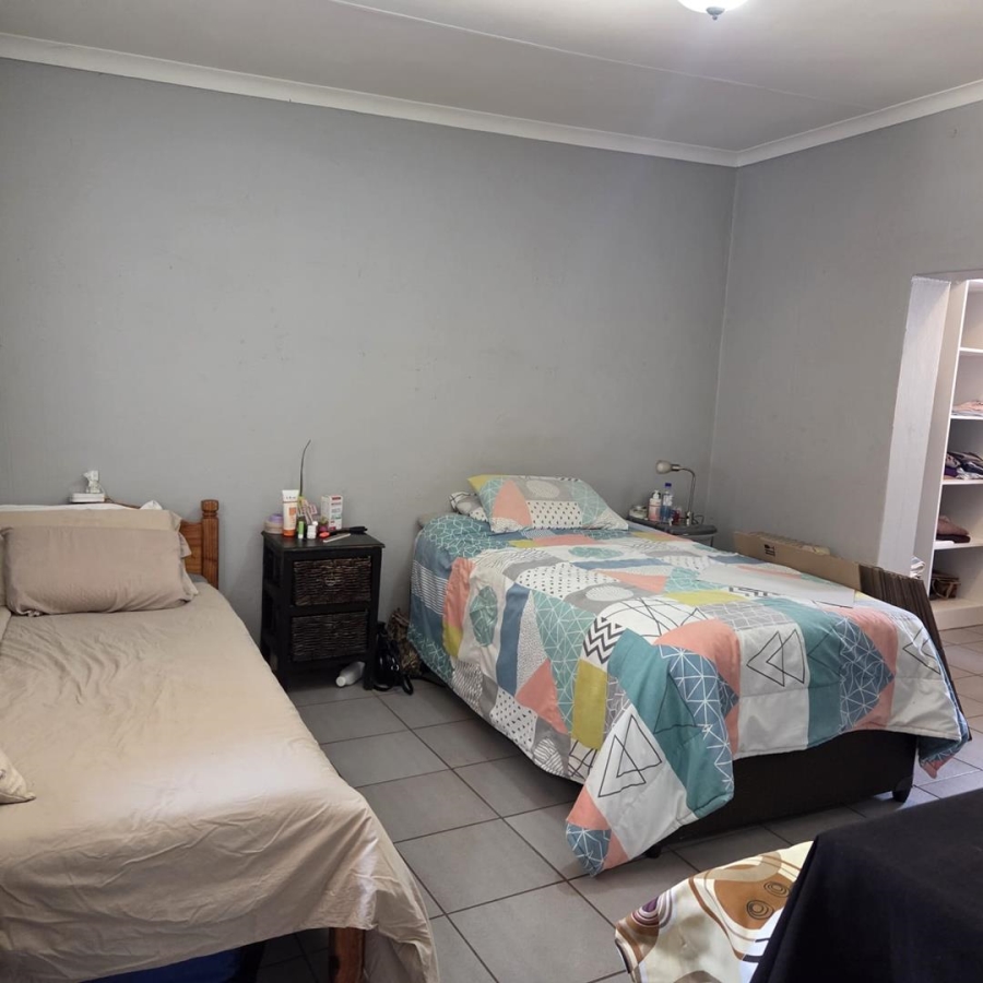 4 Bedroom Property for Sale in Tulisa Park Gauteng