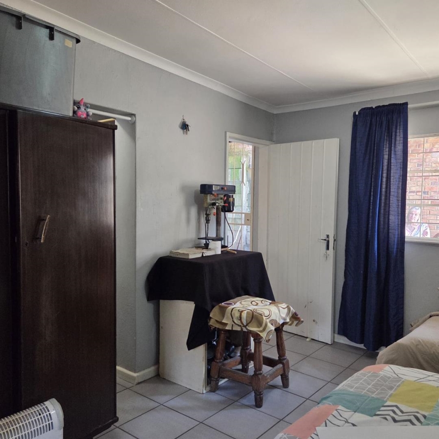 4 Bedroom Property for Sale in Tulisa Park Gauteng