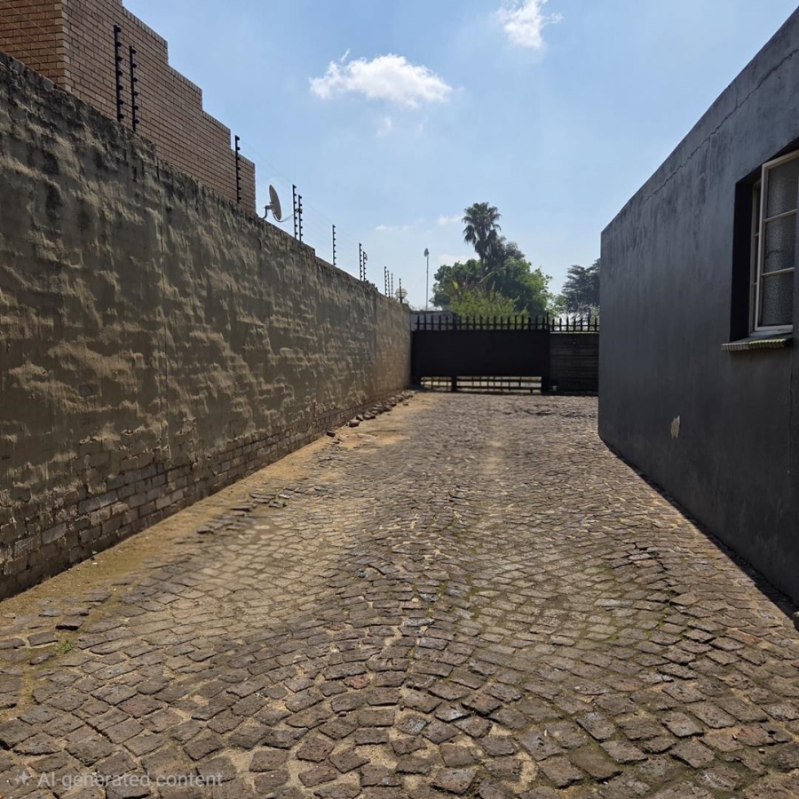 4 Bedroom Property for Sale in Tulisa Park Gauteng