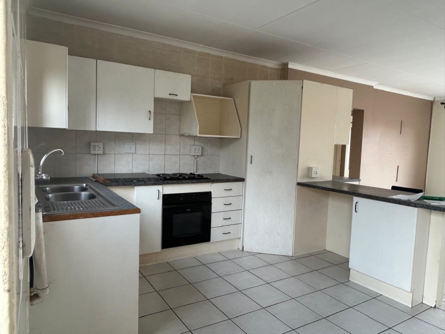 2 Bedroom Property for Sale in Winchester Hills Gauteng