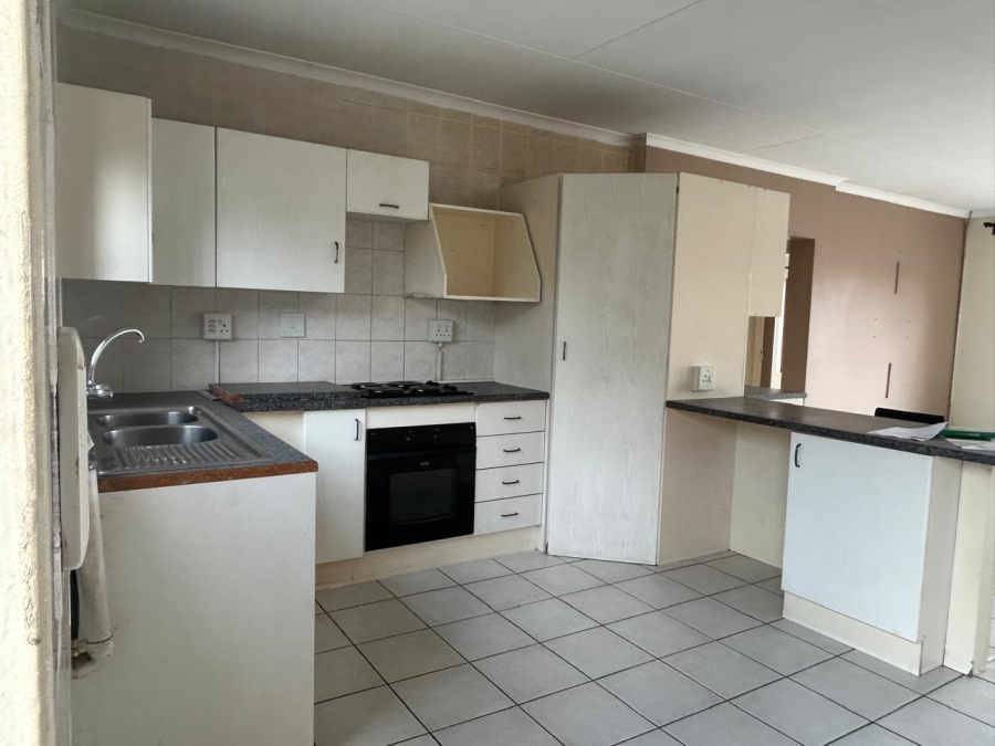 2 Bedroom Property for Sale in Winchester Hills Gauteng