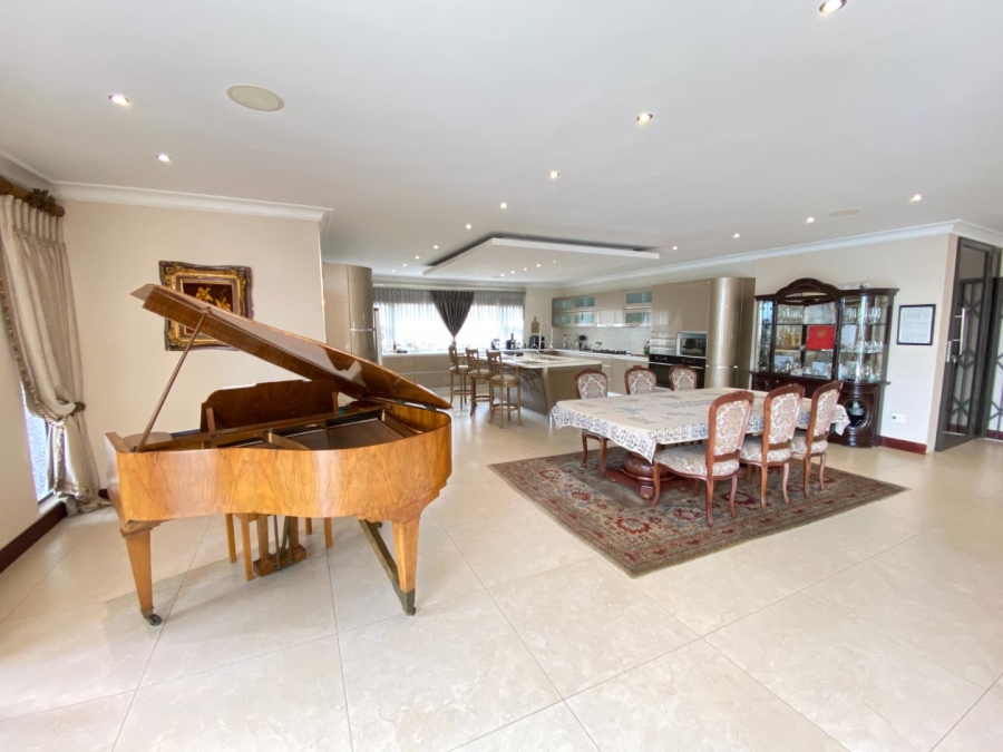 5 Bedroom Property for Sale in Aspen Hills Gauteng