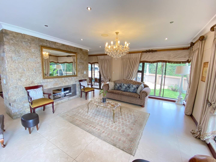 5 Bedroom Property for Sale in Aspen Hills Gauteng