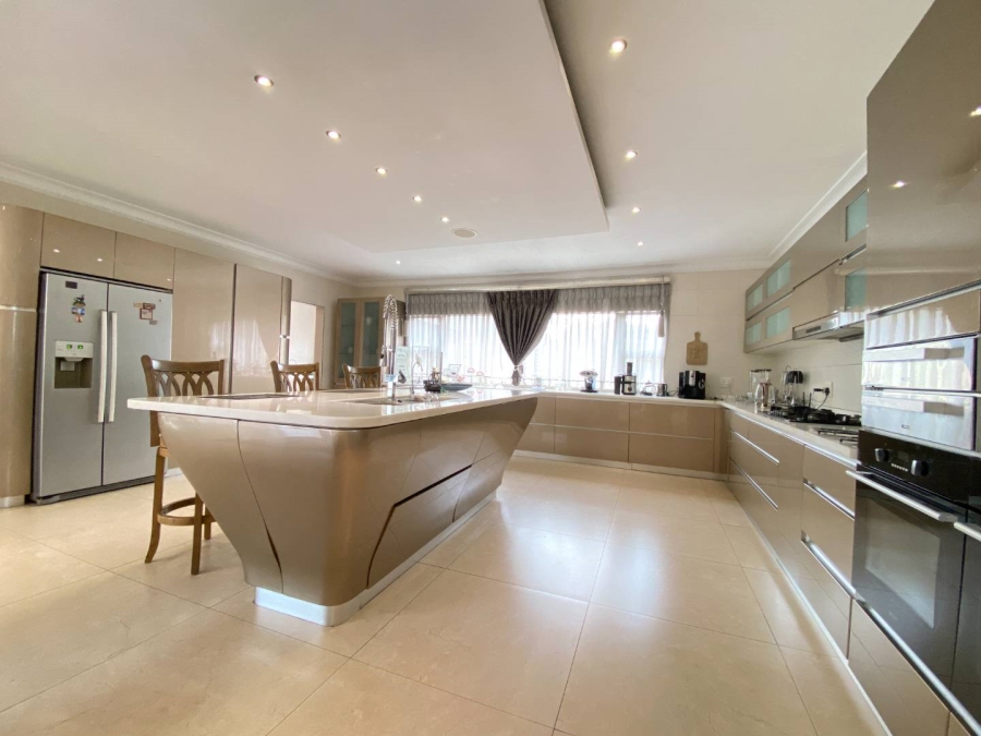 5 Bedroom Property for Sale in Aspen Hills Gauteng