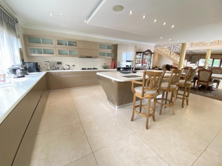 5 Bedroom Property for Sale in Aspen Hills Gauteng