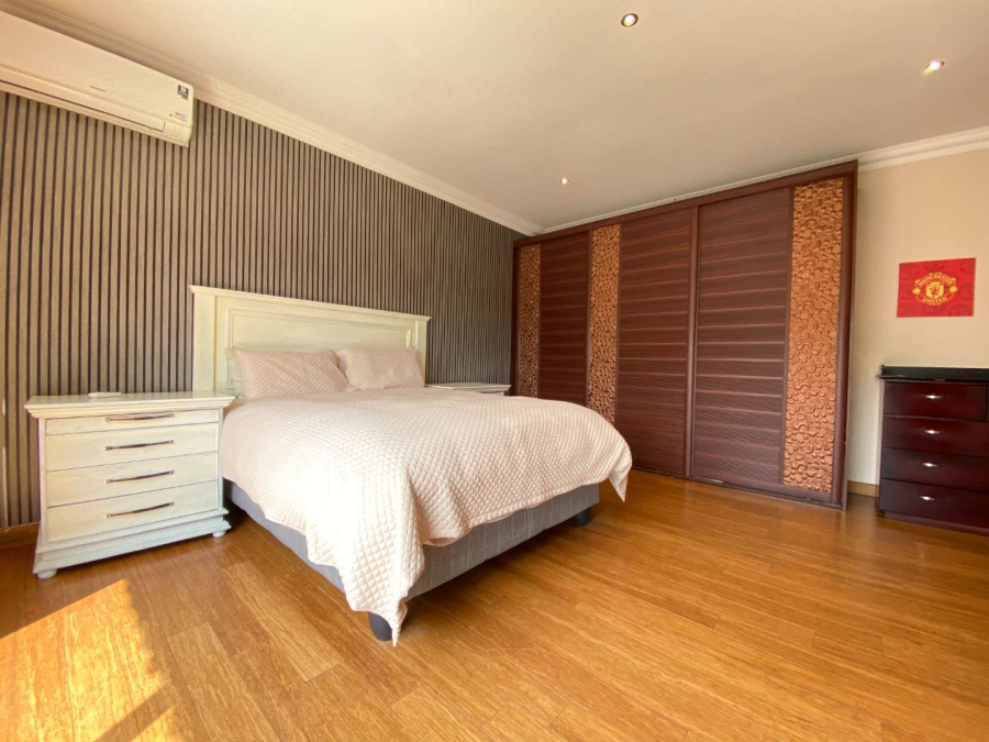 5 Bedroom Property for Sale in Aspen Hills Gauteng