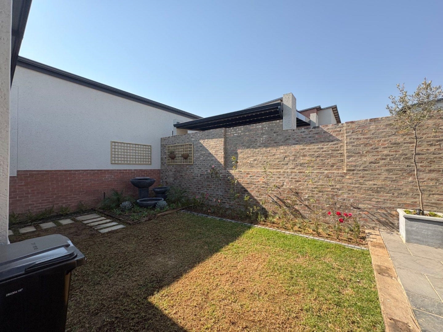 To Let 2 Bedroom Property for Rent in Carlswald Gauteng