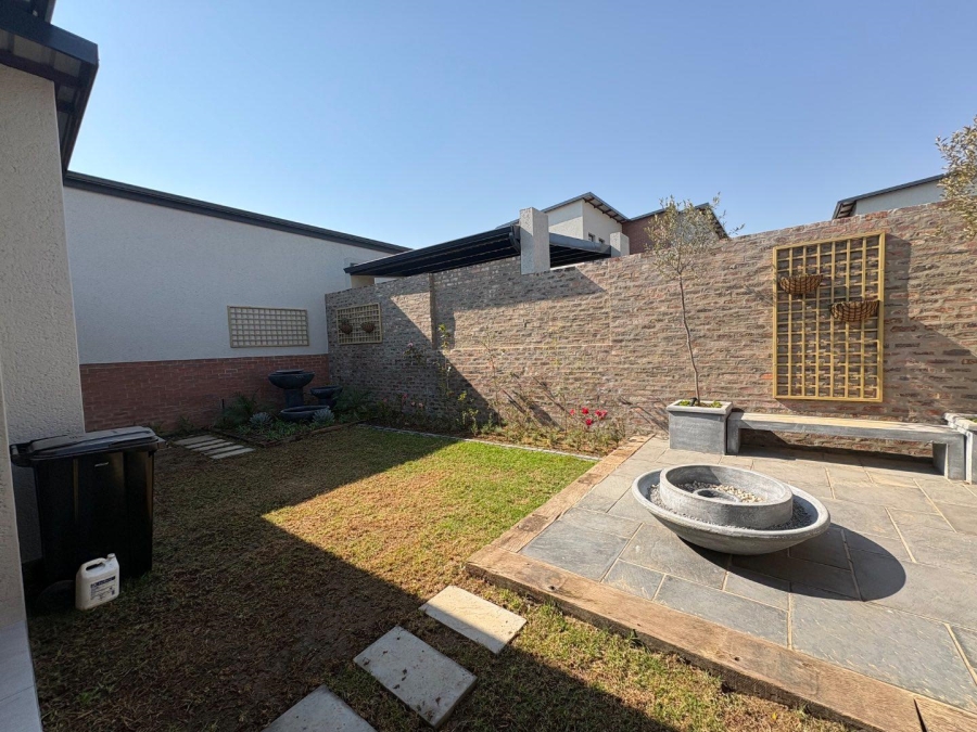 To Let 2 Bedroom Property for Rent in Carlswald Gauteng