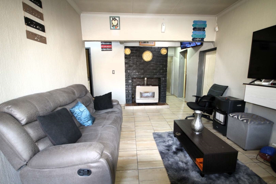 3 Bedroom Property for Sale in Actonville Gauteng