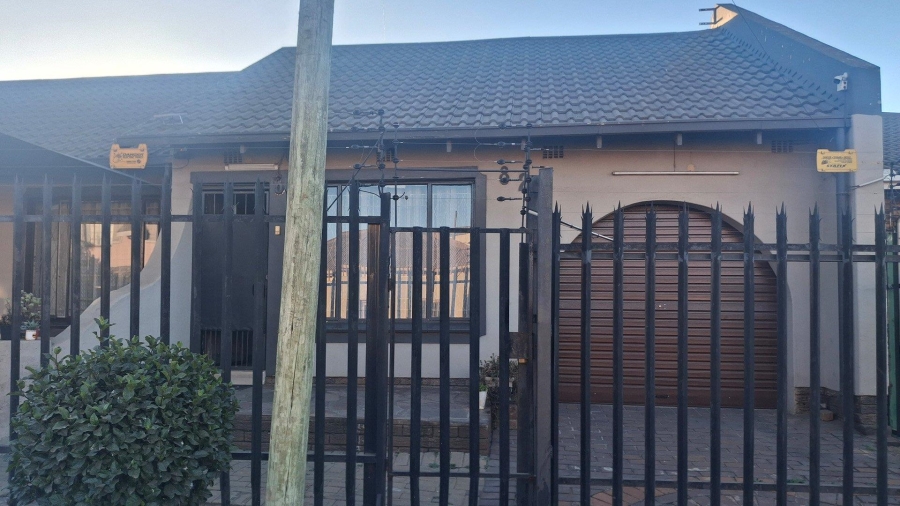 3 Bedroom Property for Sale in Actonville Gauteng