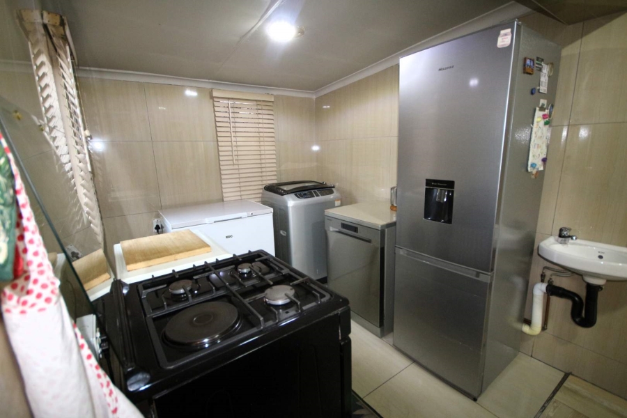 3 Bedroom Property for Sale in Actonville Gauteng
