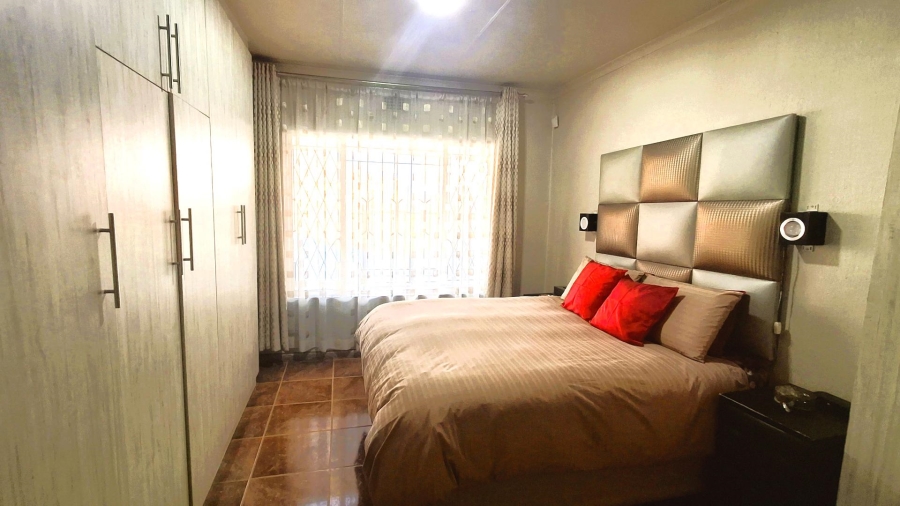 3 Bedroom Property for Sale in Actonville Gauteng
