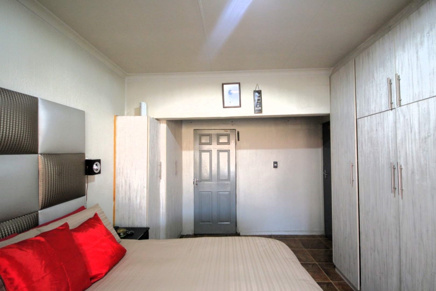 3 Bedroom Property for Sale in Actonville Gauteng