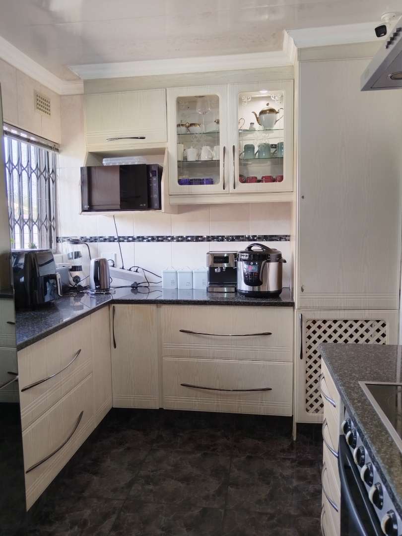 3 Bedroom Property for Sale in Bakerton Gauteng