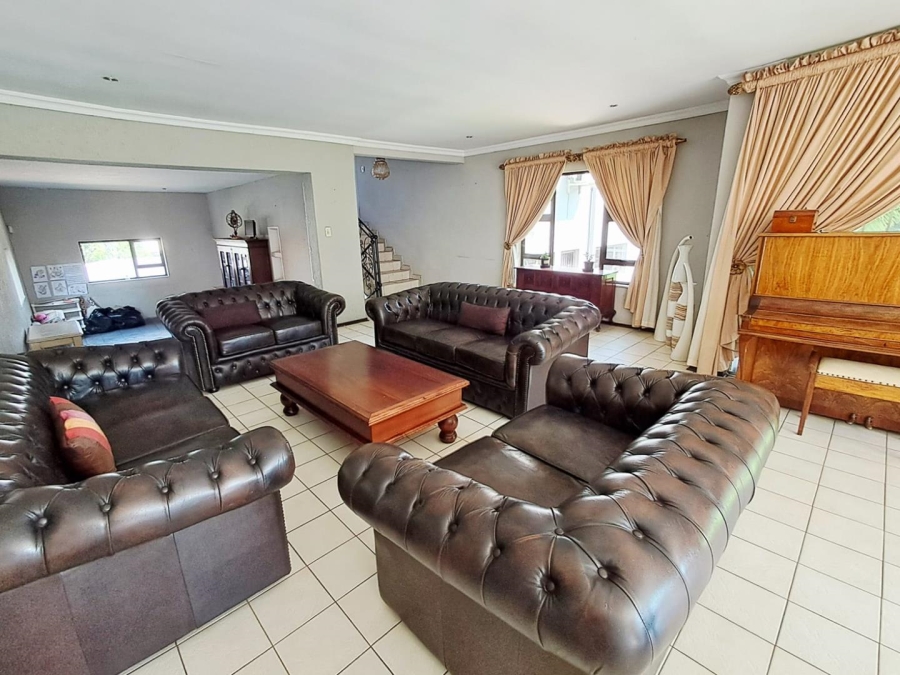 5 Bedroom Property for Sale in Albemarle Ext 2 Gauteng