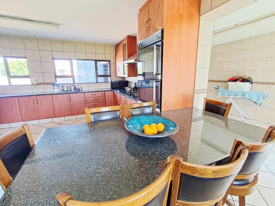 5 Bedroom Property for Sale in Albemarle Ext 2 Gauteng