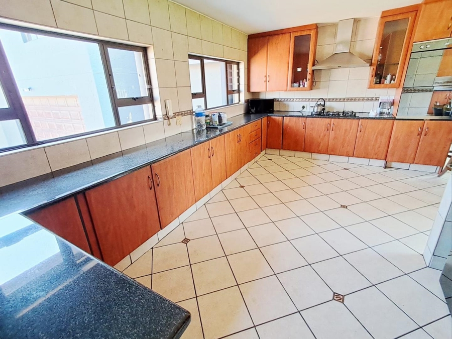 5 Bedroom Property for Sale in Albemarle Ext 2 Gauteng