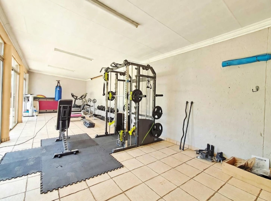 5 Bedroom Property for Sale in Albemarle Ext 2 Gauteng