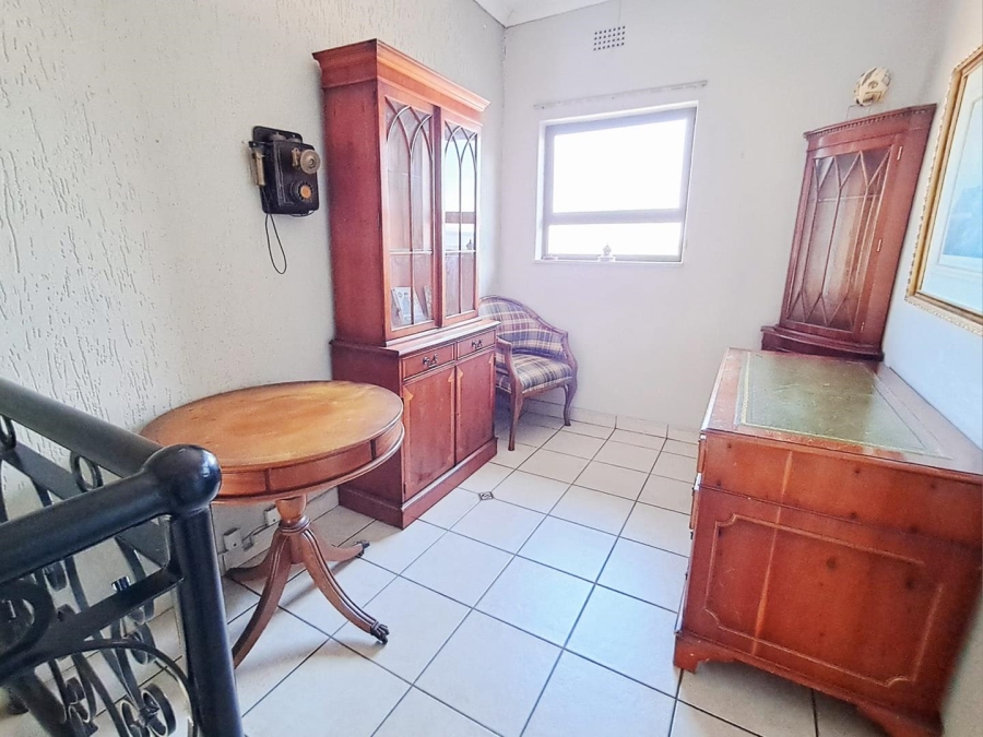 5 Bedroom Property for Sale in Albemarle Ext 2 Gauteng