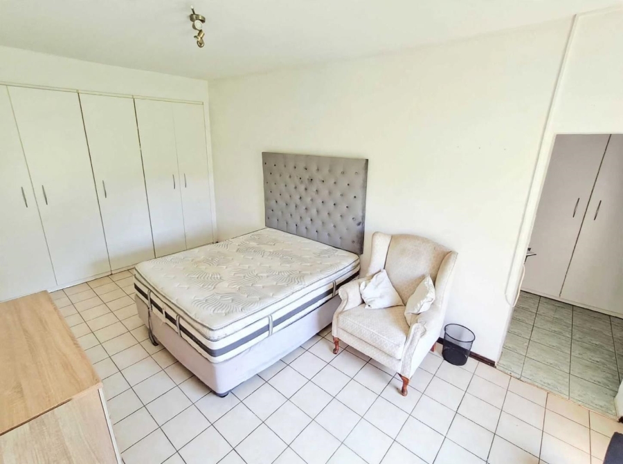 5 Bedroom Property for Sale in Albemarle Ext 2 Gauteng