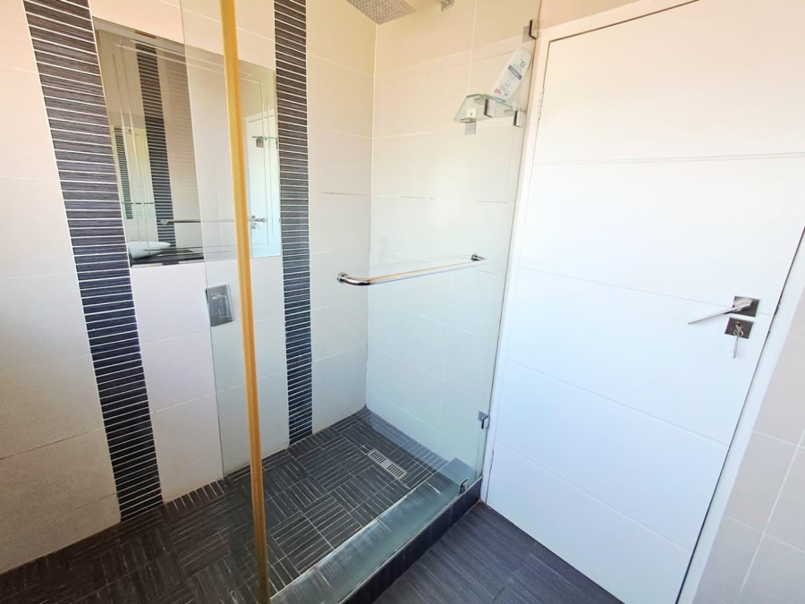 5 Bedroom Property for Sale in Albemarle Ext 2 Gauteng