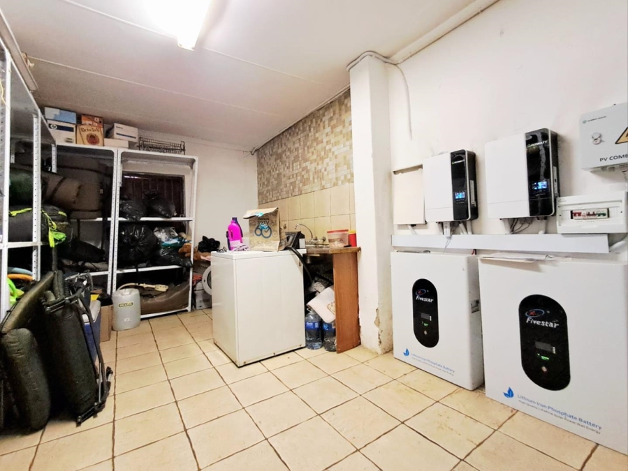 5 Bedroom Property for Sale in Albemarle Ext 2 Gauteng