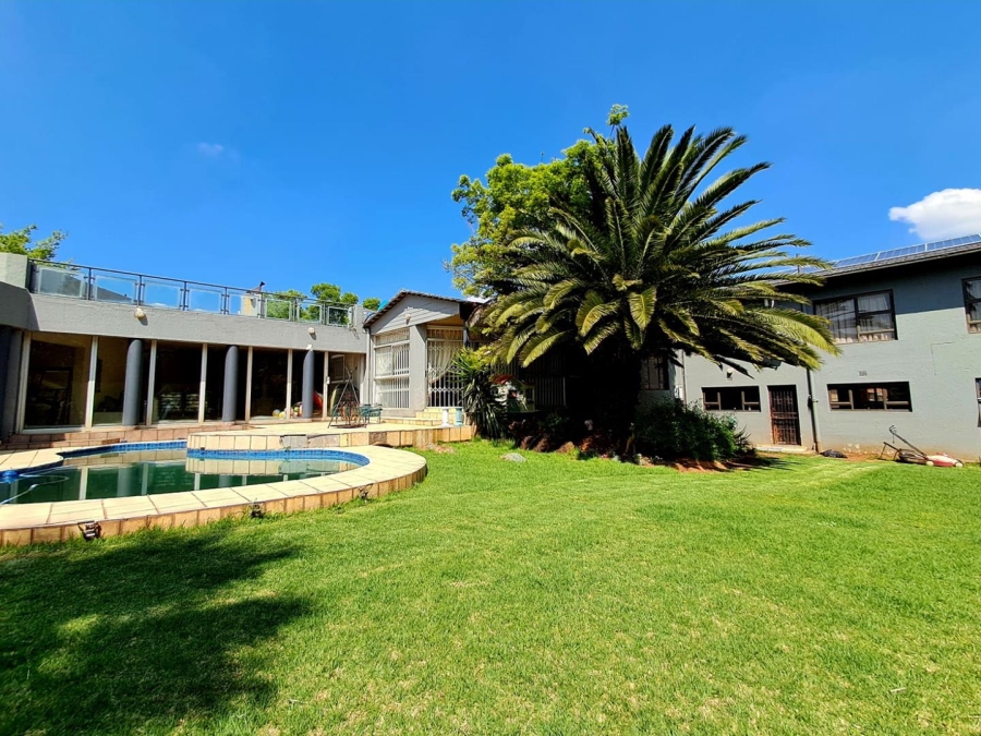 5 Bedroom Property for Sale in Albemarle Ext 2 Gauteng