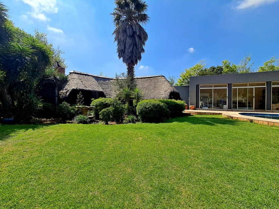 5 Bedroom Property for Sale in Albemarle Ext 2 Gauteng