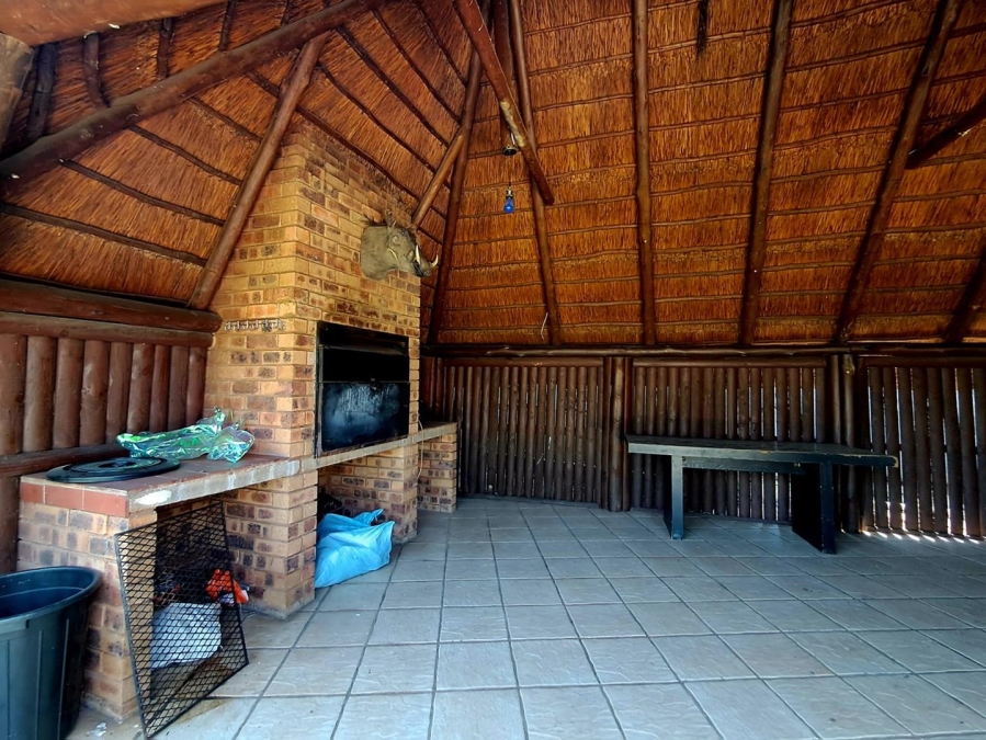 5 Bedroom Property for Sale in Albemarle Ext 2 Gauteng