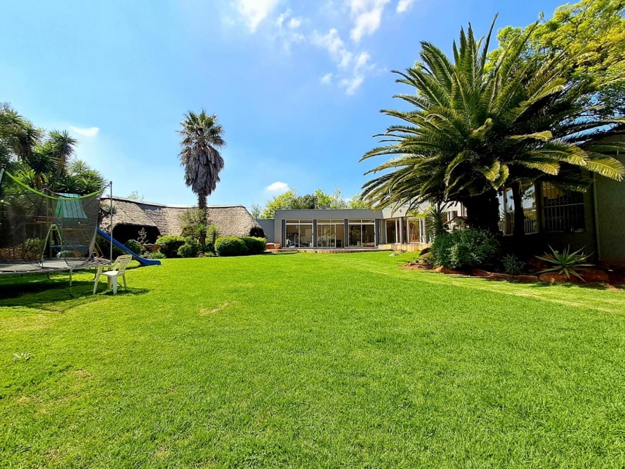5 Bedroom Property for Sale in Albemarle Ext 2 Gauteng