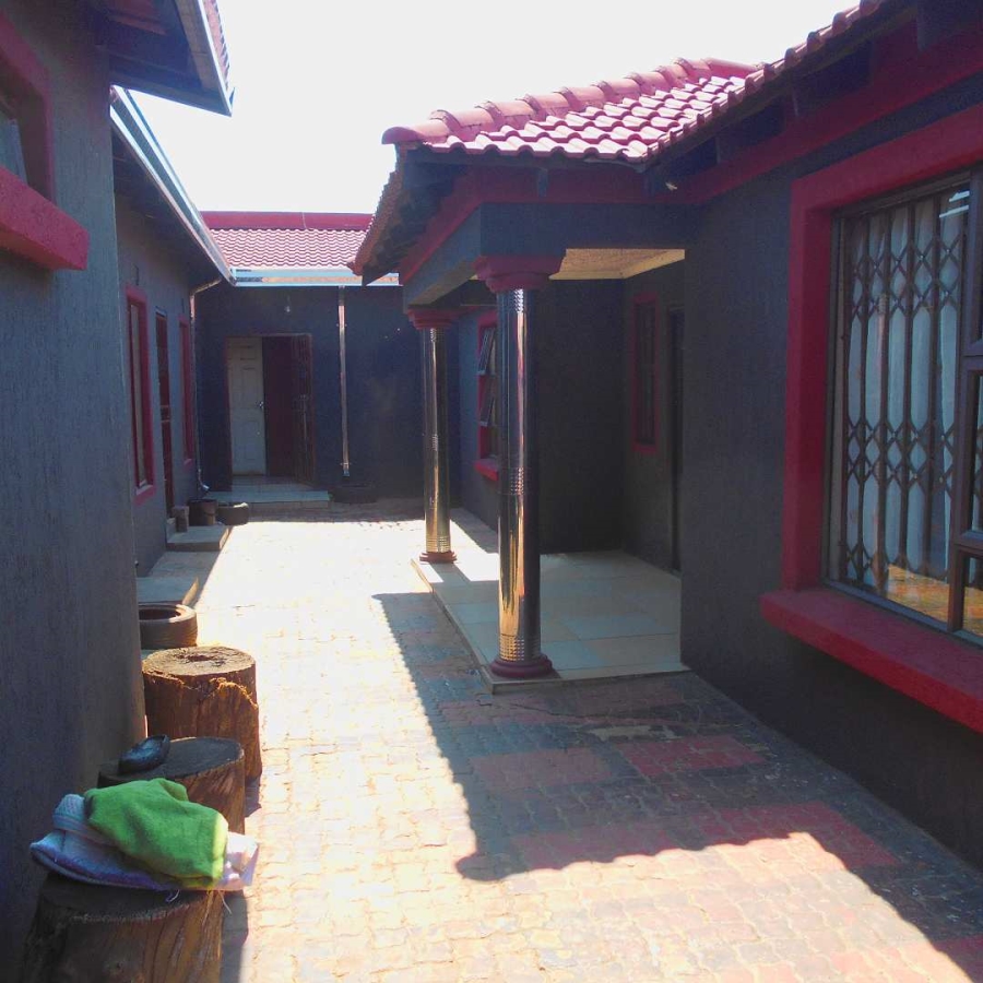 0 Bedroom Property for Sale in Siluma View Gauteng