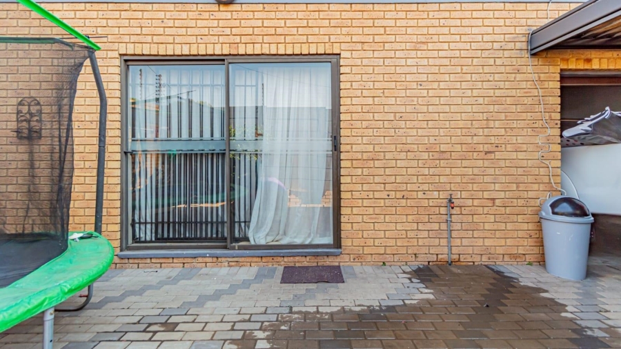 3 Bedroom Property for Sale in Elandshaven Gauteng