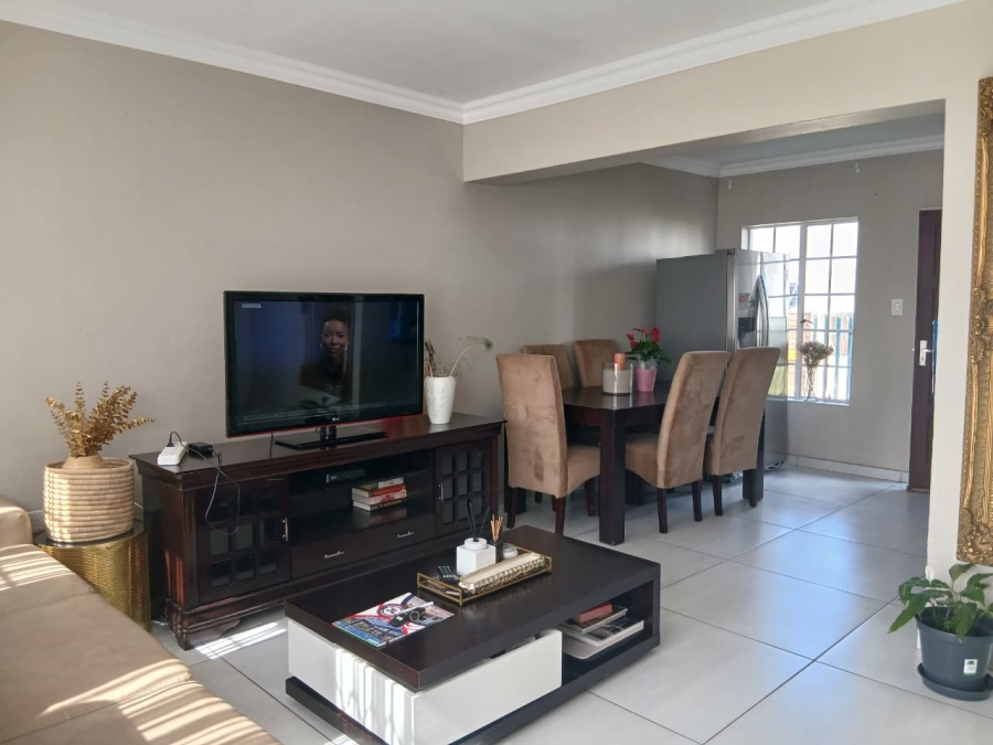 3 Bedroom Property for Sale in Elandspark Gauteng