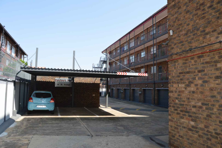 2 Bedroom Property for Sale in New Redruth Gauteng