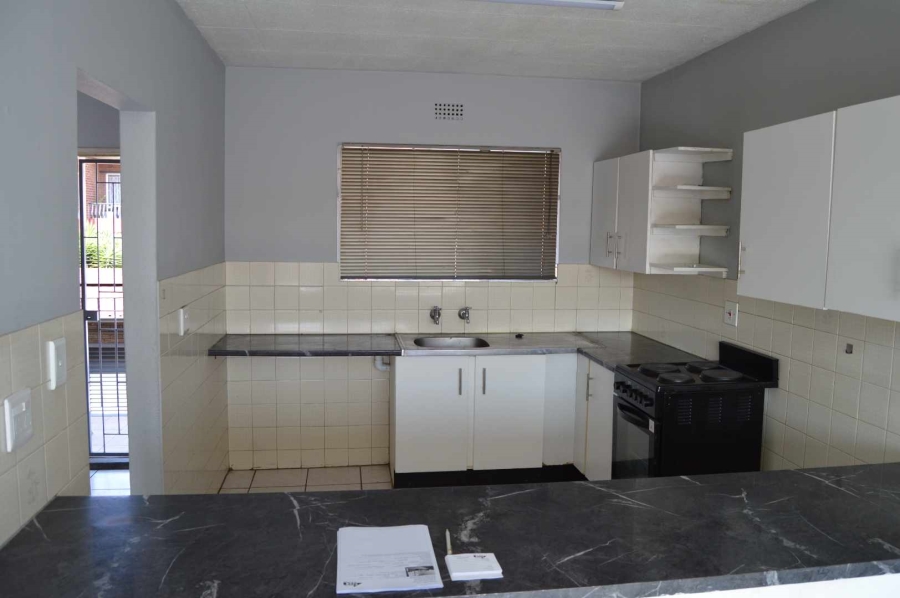 2 Bedroom Property for Sale in New Redruth Gauteng