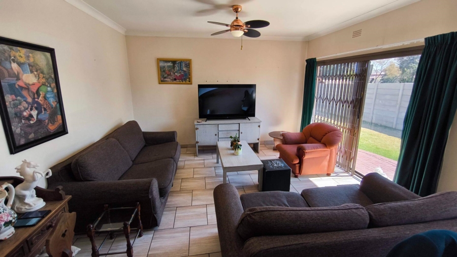 4 Bedroom Property for Sale in Brackenhurst Gauteng