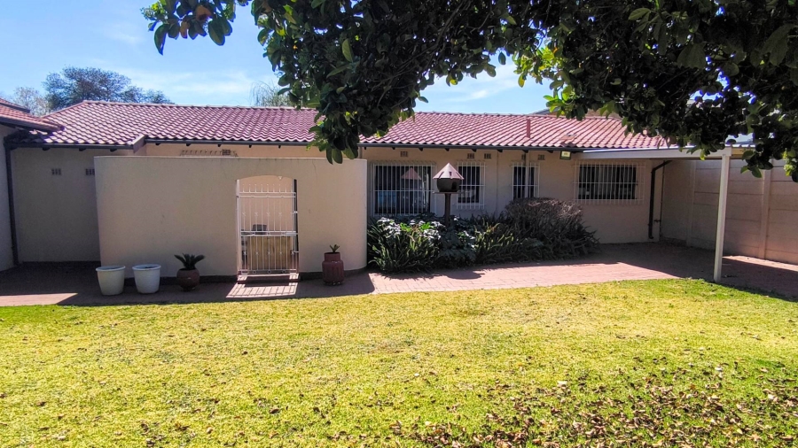 4 Bedroom Property for Sale in Brackenhurst Gauteng