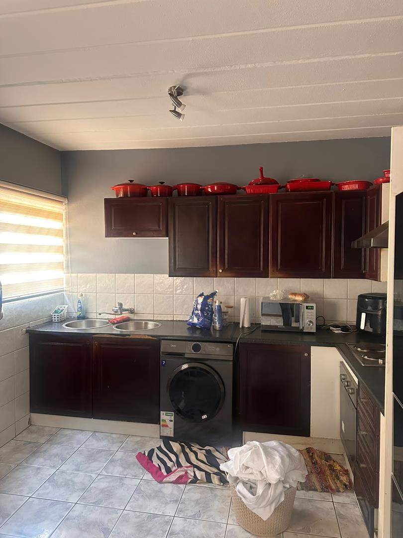 To Let 2 Bedroom Property for Rent in Naturena Gauteng