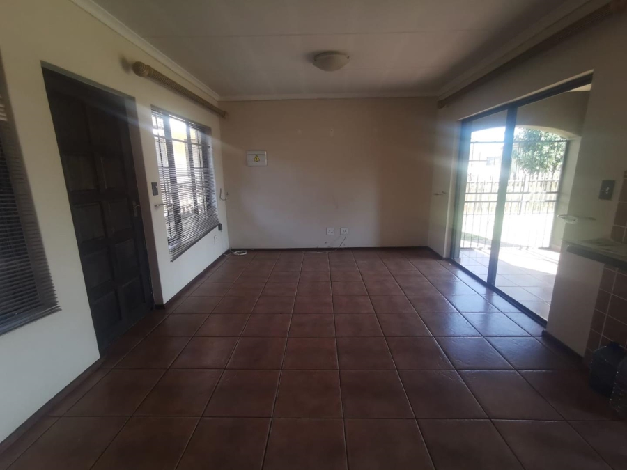 3 Bedroom Property for Sale in Albertsdal Gauteng
