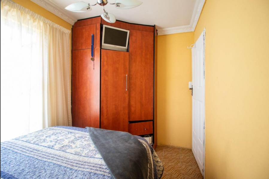 4 Bedroom Property for Sale in Alveda Park Gauteng