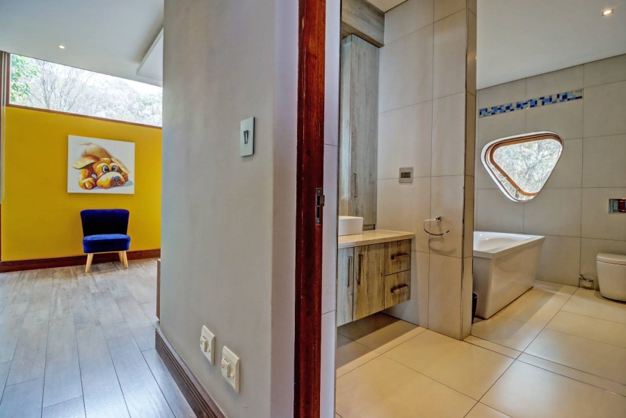 4 Bedroom Property for Sale in Wapadrand Gauteng