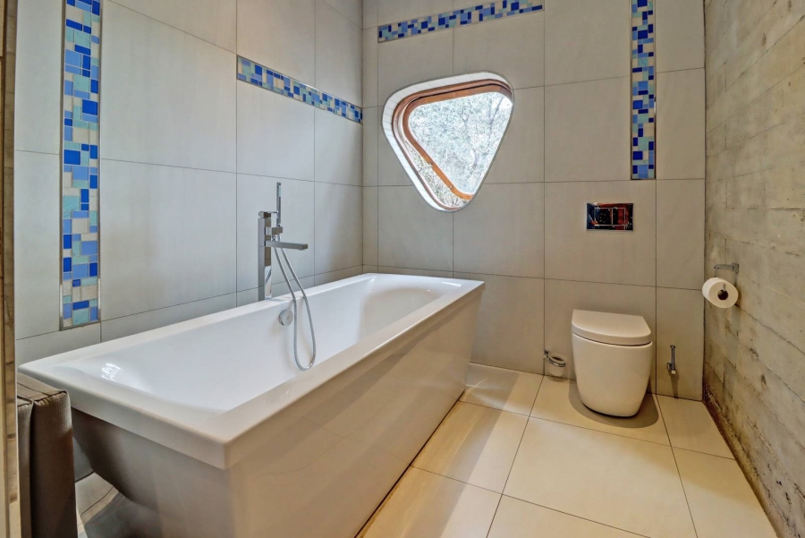 4 Bedroom Property for Sale in Wapadrand Gauteng