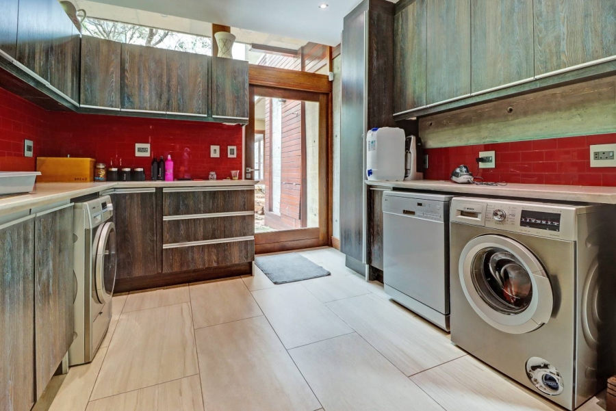 4 Bedroom Property for Sale in Wapadrand Gauteng