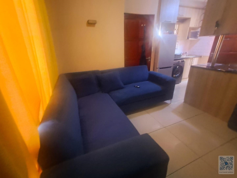 2 Bedroom Property for Sale in Clayville Gauteng