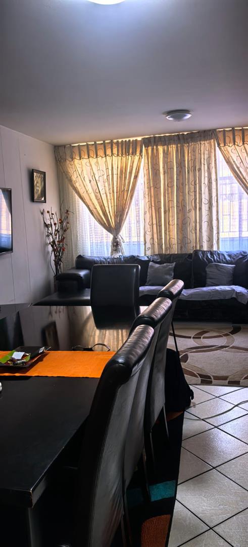 2 Bedroom Property for Sale in Pretoria North Gauteng