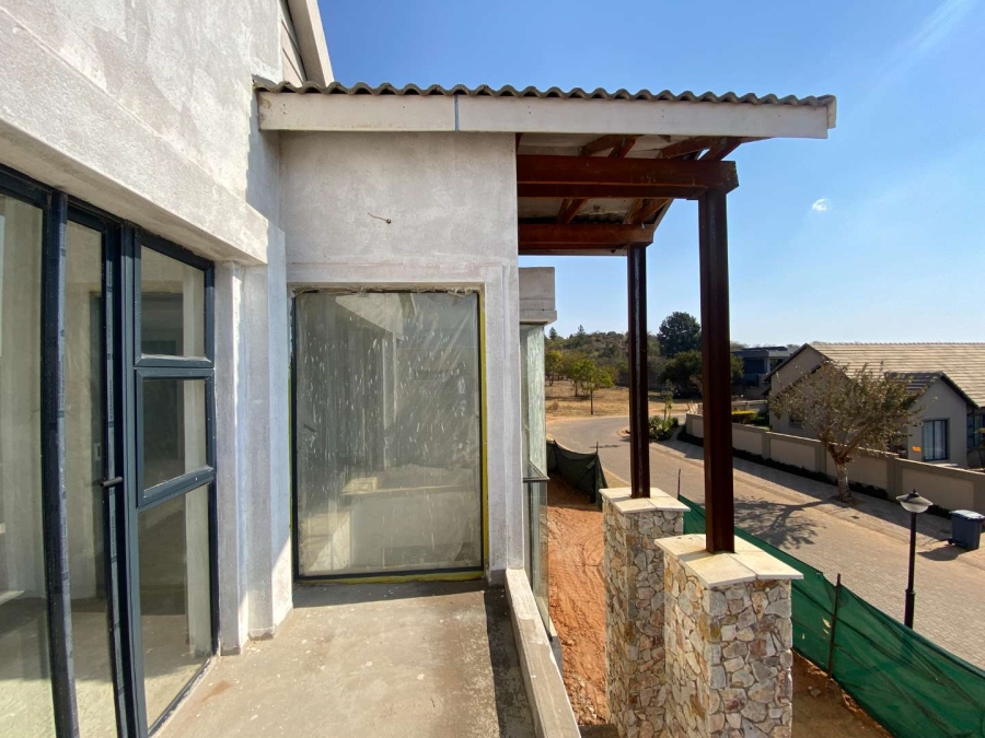 5 Bedroom Property for Sale in Kameeldrift East Gauteng