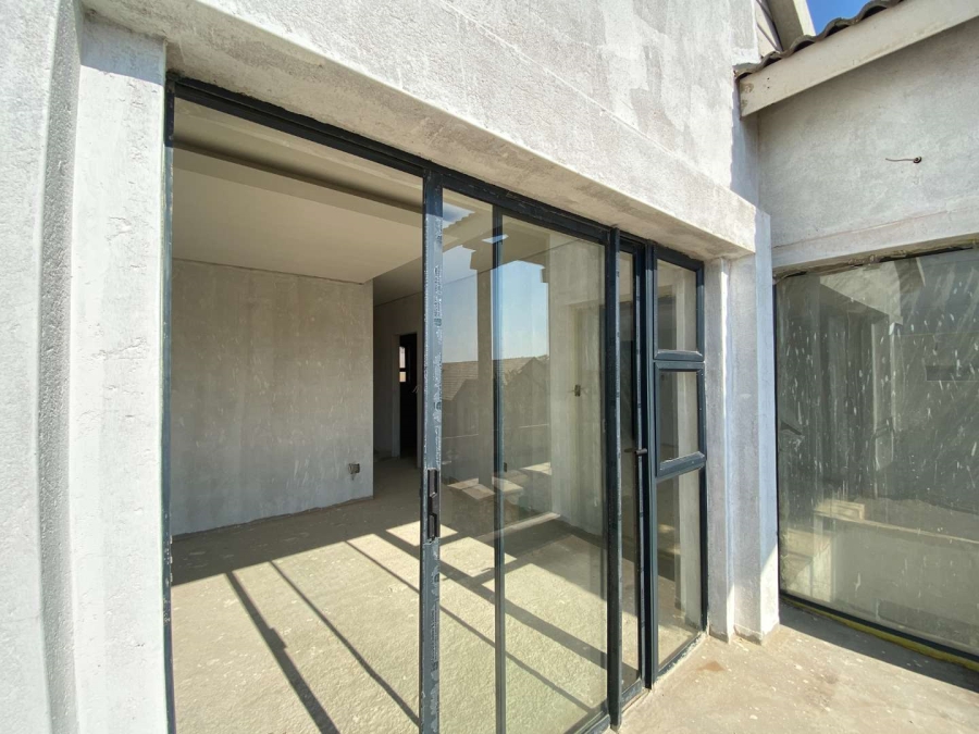 5 Bedroom Property for Sale in Kameeldrift East Gauteng